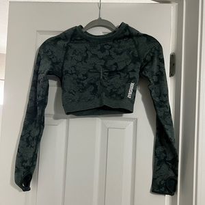 Gymshark Green Camo Cropped long Sleeve